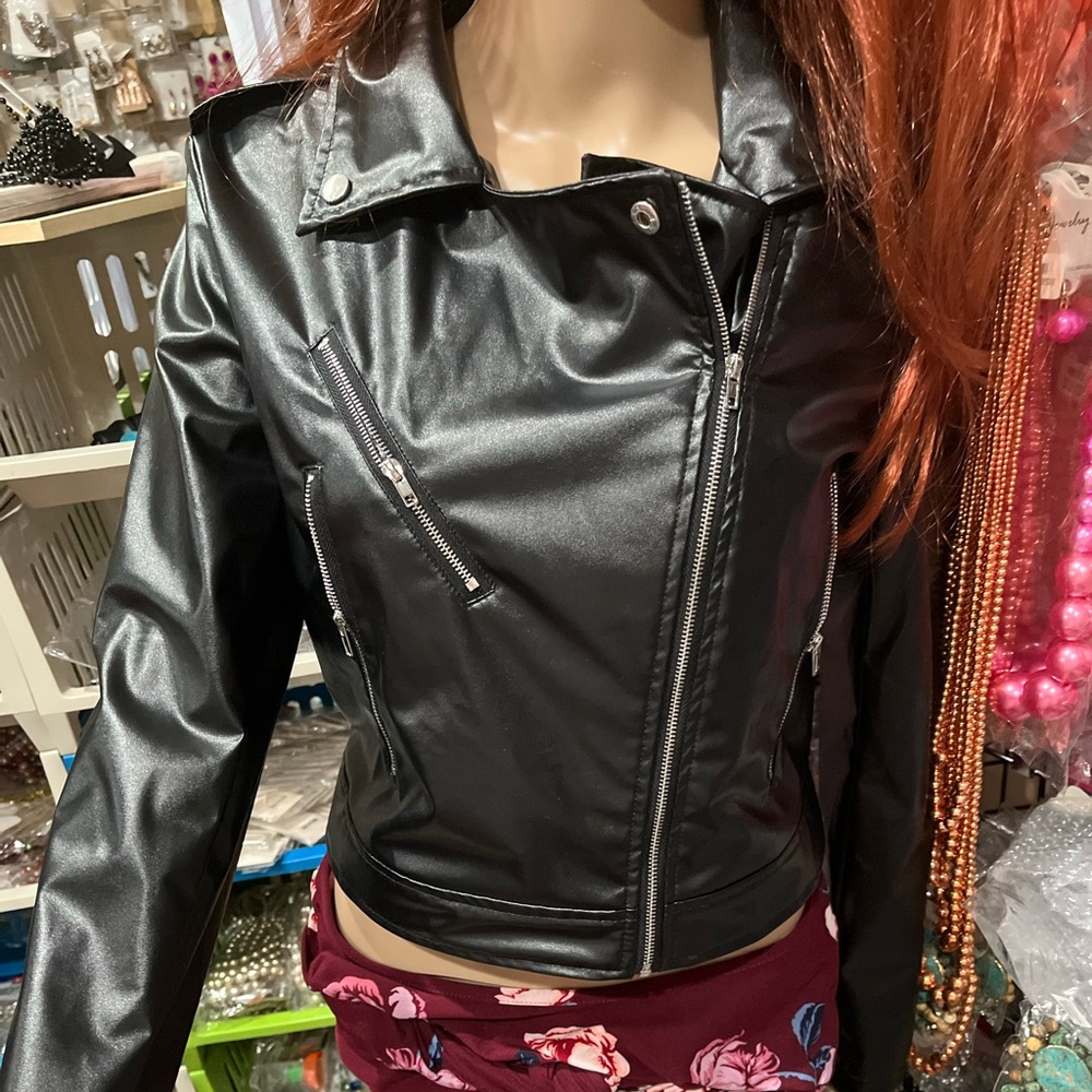 Black Jacket Leather Vegan Statement Medium Women… - image 1